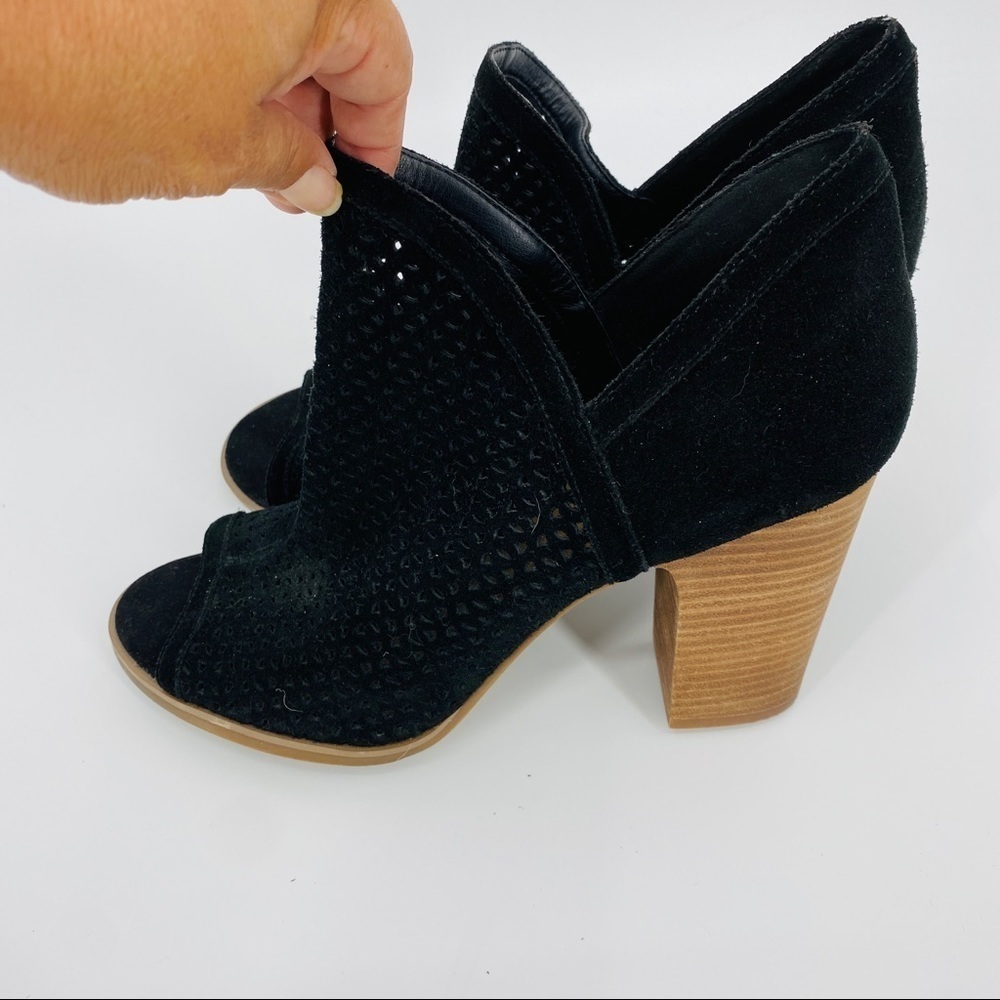Lucky Brand Livey Black Peep Toe Suede Bootie 3.5” Stacked Block Heel Size 11M - Picture 9 of 15